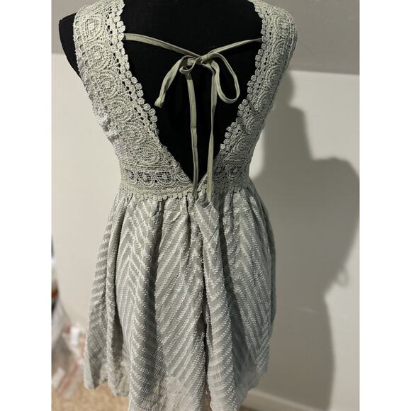 NEW Babydoll Sage Dress Mini Boho Whimsy Fairy Lace Mini Dress Size S Lace - Picture 7 of 8